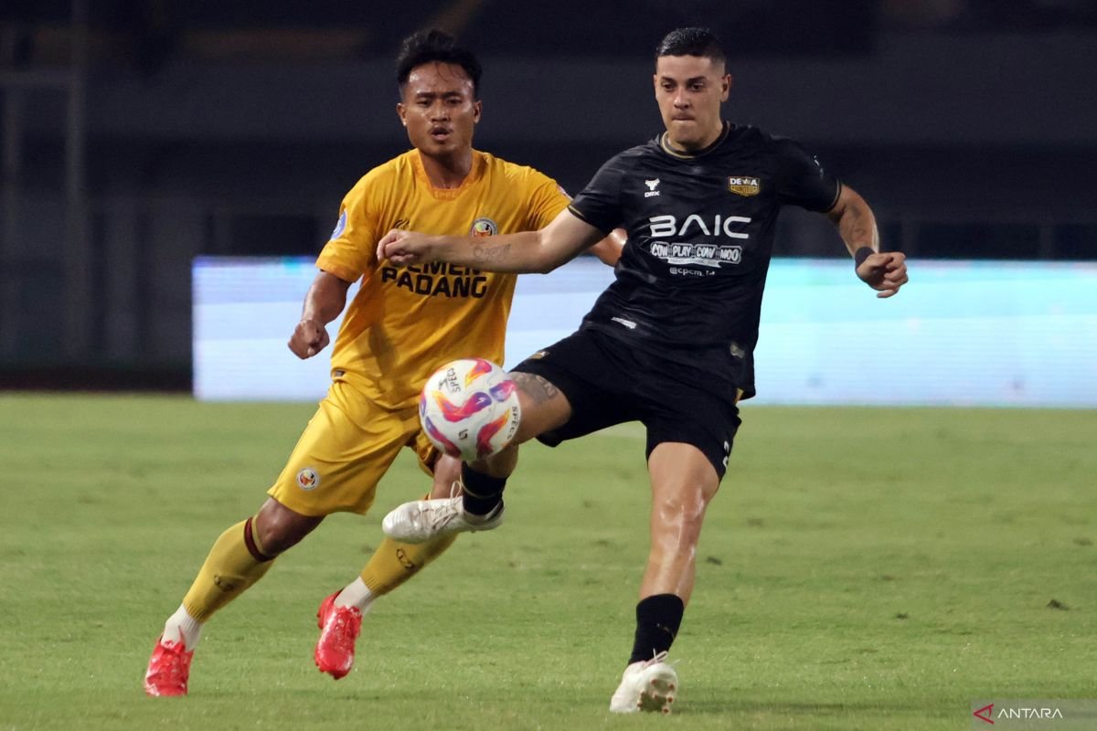 Tantangan Mental: Alexis Messidoro Siap Hadapi Pertandingan Melawan Persis Solo