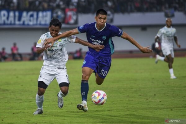 Meski Tak Menang, Hodak Pujian untuk Penampilan Tim Persib