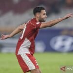 Alternatif judul untuk "Pendapat Vanenburg tentang Selebrasi Pacu Jalur Jens Raven" bisa menjadi:

1. "Analisis Vanenburg Mengenai Perayaan Pacu Jalur Jens Raven"
2. "Pandangan Vanenburg Tentang Perayaan Pacu Jalur oleh Jens Raven"
3. "Ulasan Vanenburg tentang Perayaan Pacu Jalur dari Perspektif Jens Raven"
4. "Wawasan Vanenburg Mengenai Selebrasi Pacu Jalur oleh Jens Raven"
5. "Refleksi Vanenburg terhadap Perayaan Pacu Jalur Jens Raven"

Silakan pilih atau modifikasi sesuai kebutuhan Anda!