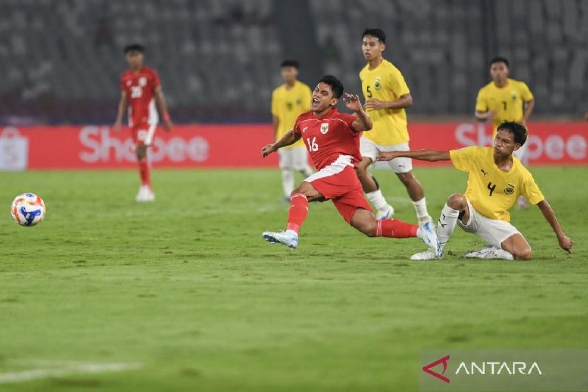 Ditonton Banyak Suporter atau Tidak, Gerald Vanenburg Tetap Fokus pada Permainan